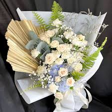 Elegant bouquet prepared for placement